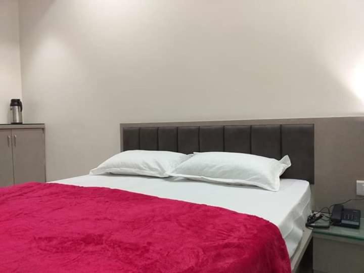 Hotel Diamond Castle Pāli Εξωτερικό φωτογραφία